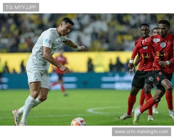 身体素质卓越的足球巨星C罗如何保持巅峰状态与长久竞技生命